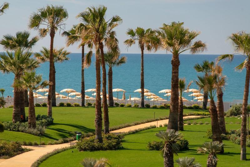 Mangia'S Himera Resort กัมโปเฟลิเช ดิ โรชเชลลา ภายนอก รูปภาพ